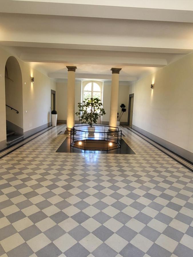 La Villa Apartments - Convenient For Sardinia And Corsica - 4 Beds - Private Parking Included With Camera Ліворно Екстер'єр фото